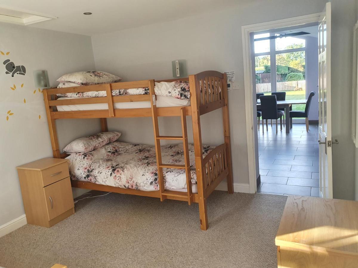 Willow Tree Farm With Bbq Hut * Tattershall Thorpe